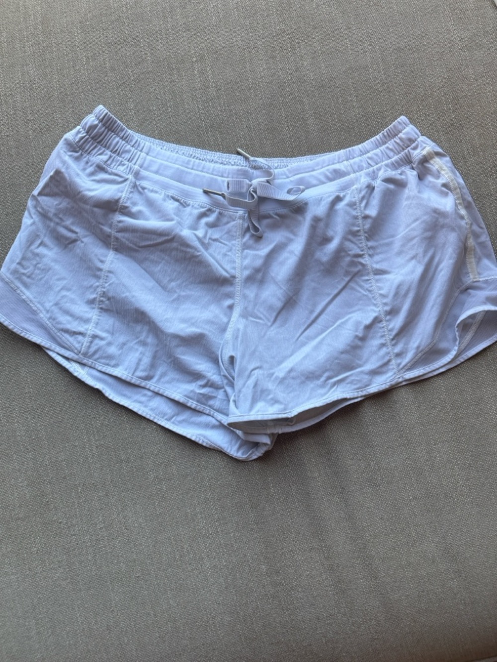 lululemon athletica Women's Hottie Hot Shorts